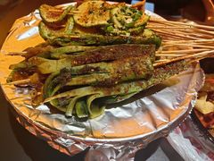 -何师烧烤Pro ·江湖川菜·小龙虾·精酿(太古里旗舰店)