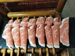 -老牌坊云南鱼豆花火锅(哈西万达店)