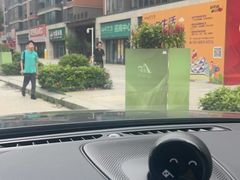 -假日美地酒店(广州同和地铁站京溪南方医院店)
