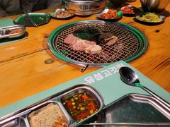 -唯成•韩国炭火烤肉 유성고기