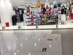 -优衣库(上海金桥国际商业广场店)