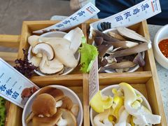 -阿婆情腊排骨火锅(金虹路店)