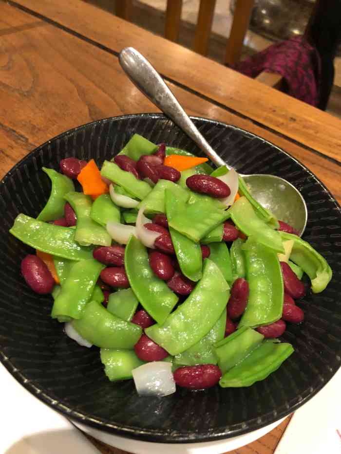 香积斋素食餐厅-"很好,朋友生日请吃饭,宾主尽欢,孩子吃的.