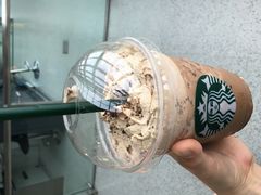 -星巴克(浦东机场T2到达店)