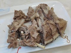 东乡手抓羊肉-尕西木老春台东乡手抓美食