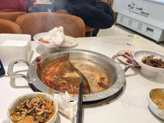 -嘎琉鲜切牛肉自助火锅