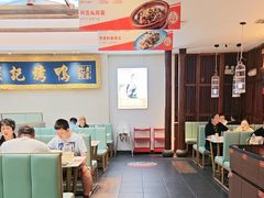 -阿瓦山寨·湘菜现炒·剁椒鱼头王(咸阳总店)