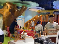 -MELAND CLUB亲子乐园•派对(虹桥万象城店)
