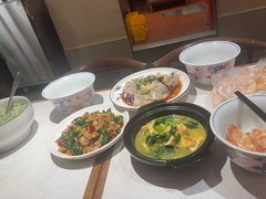 -忆江南·金鹏船宴