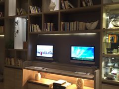 -西安大雁塔科技大学地铁站亚朵酒店