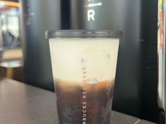 -星巴克臻选(上海合生汇1F店)