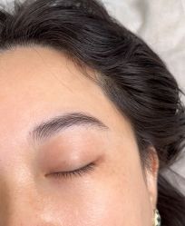 -轻妆Feel·半永久纹眉眼线