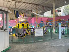 -顺德大良半月城游乐场