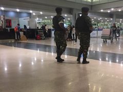 -西沃古尔·拉姆古兰爵士国际机场