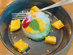 -Chom Cafe and Restaurant