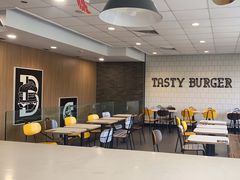 -麦当劳(杨林得来速店)