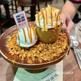 码住！！香港铜锣湾出现巨型冰沙啦！！