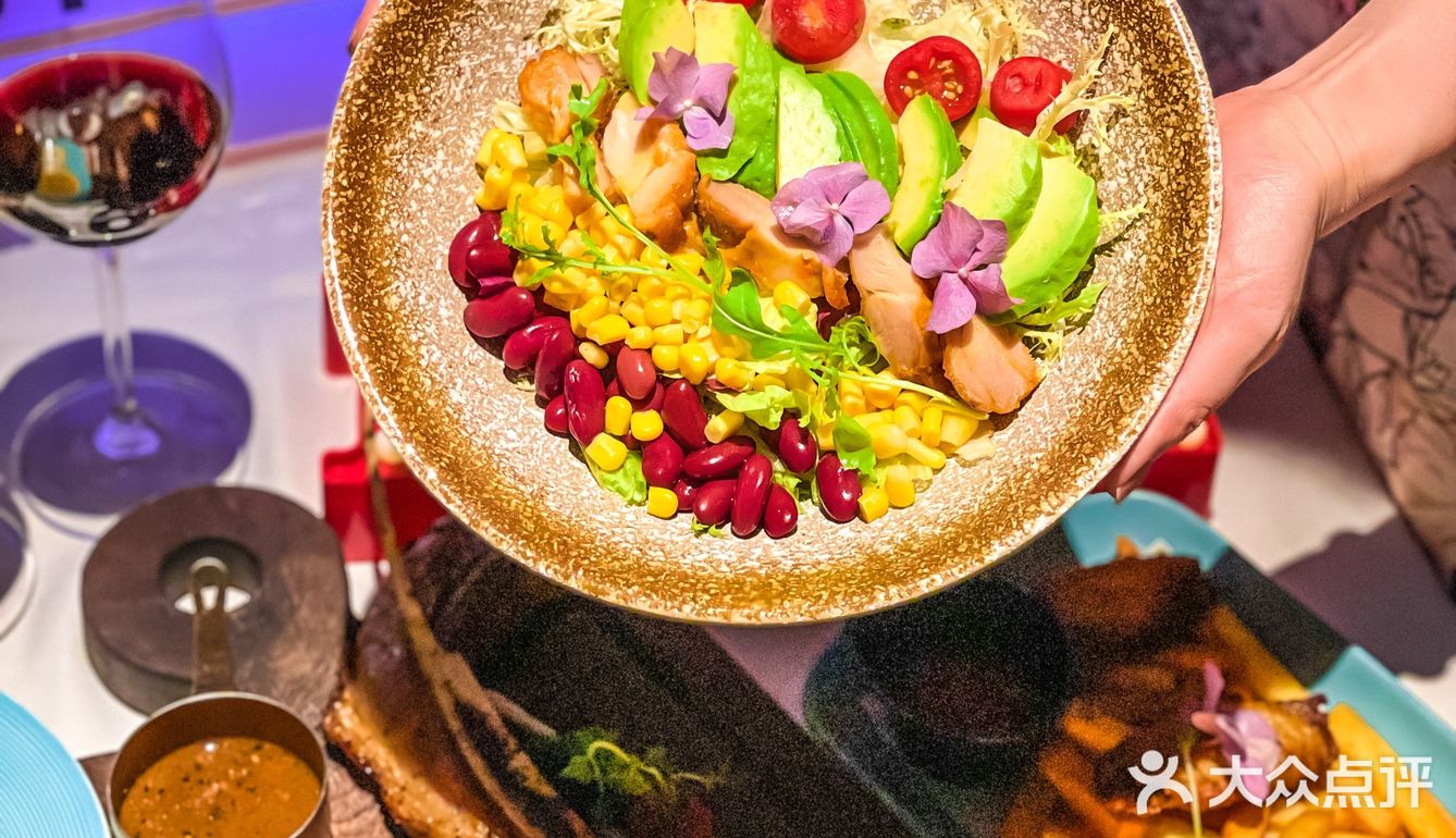 南京平价西餐厅｜百元吃战斧牛排🉐️免费布置