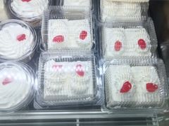 -红宝石·鲜奶小方·海派西点房(联洋店)