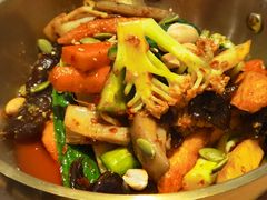 山城麻辣素香锅-轻蔬不用等·素食(江苏路店)