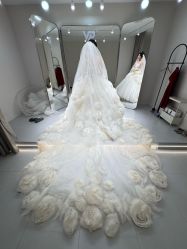 -PAI婚纱礼服设计馆【大牌租赁/高级定制】