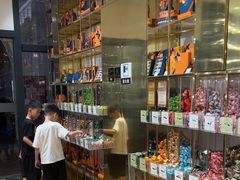 -VENCHI 闻绮(上海佛罗伦萨小镇店)
