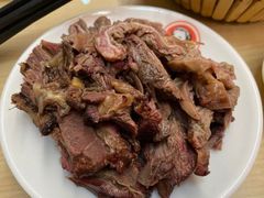 -闫家驴肉老店(华电一校店)