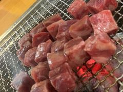 雪花肉粒-肉甲韩国木炭烤肉(新壹街1店)