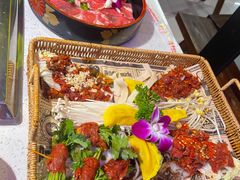 -十三幺山野火锅(市府路店)