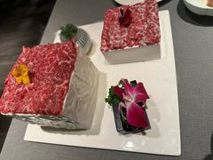 -左庭右院鲜牛肉火锅黑金店(陆家嘴中心店)