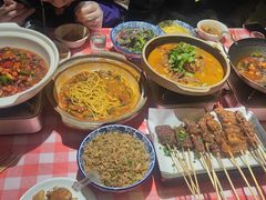 -罗霸蛮老岳阳大排档·鲜货烧烤·土吊子煨砂锅烧菜