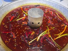 -爱你您·自家鱼塘·活水喷泉鱼火锅(八里店)