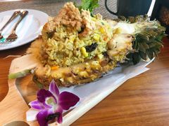 -Chom Cafe and Restaurant