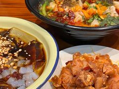 老妈冷吃兔-爆炸头阿姨小四川正宗川味小吃(无任何分店)
