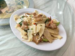 -广客美食坊(丹霞山店)