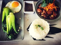 -Palate Angkor Restaurant & Bar