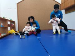 -抱抱熊托育中心(大悦城店)