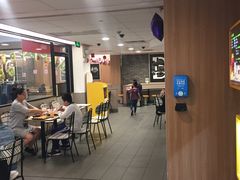 -麦当劳(中唱大厦店)