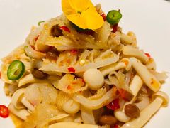 菌菇千层肚-雀蓝川菜(奥体广场店)