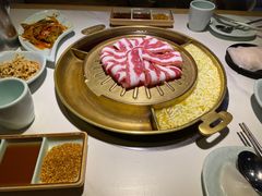 -猪啊牛呀羊啊铜盘烤肉(正大广场店)