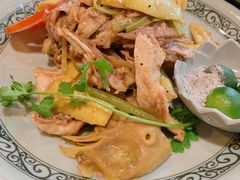 -大头虾越式风味餐厅(光明广场店)