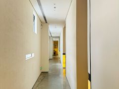 -阡陌上花园设计师民宿(深圳坪洲地铁站店)