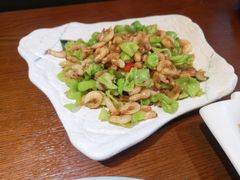 青椒虾仁-宣威山野人家·云南菜·菌火锅(金碧店)