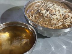 -正宗杨记普洱酸醋米线(总店)