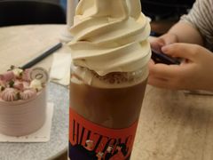 -玲婧胡同·生日蛋糕·餐厅(嘉里城店)