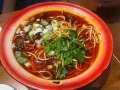 -楚东君•襄阳牛肉面牛杂煲(陆家嘴正大店)