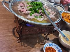 -肖四女乐山跷脚牛肉(世博源店)