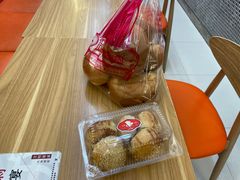 -白玉兰食品甜凤店(合生汇店)