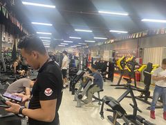 -星动力健身俱乐部(新塘店)