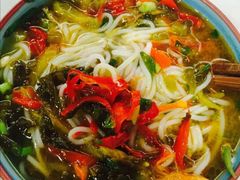 泡椒鸡肉丝-保宁粉馆(新村路店)